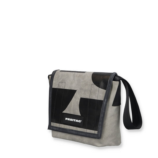 F11 LASSIE - Freitag (Black & Grey)