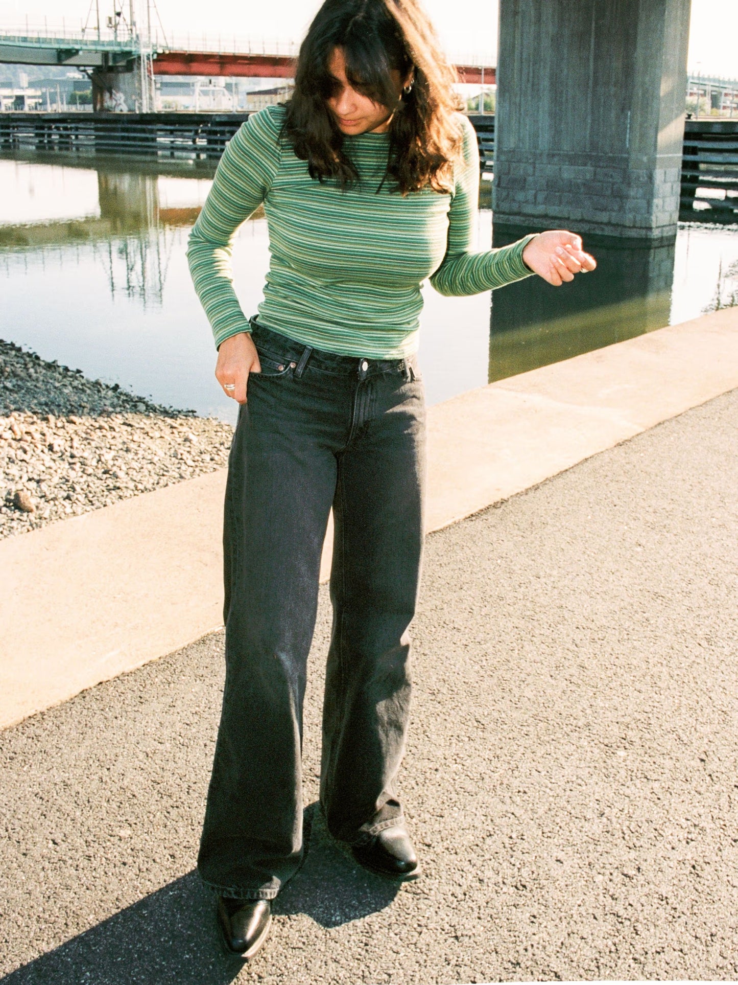 Wide Heidi Slow Black - Nudie Jeans