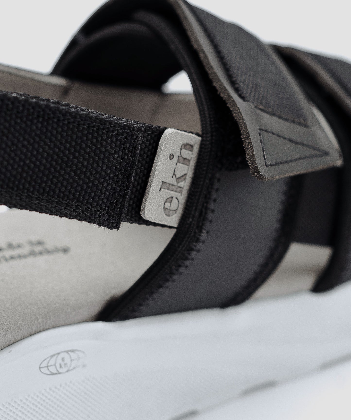 Fersken (Sort) - EKN Footwear