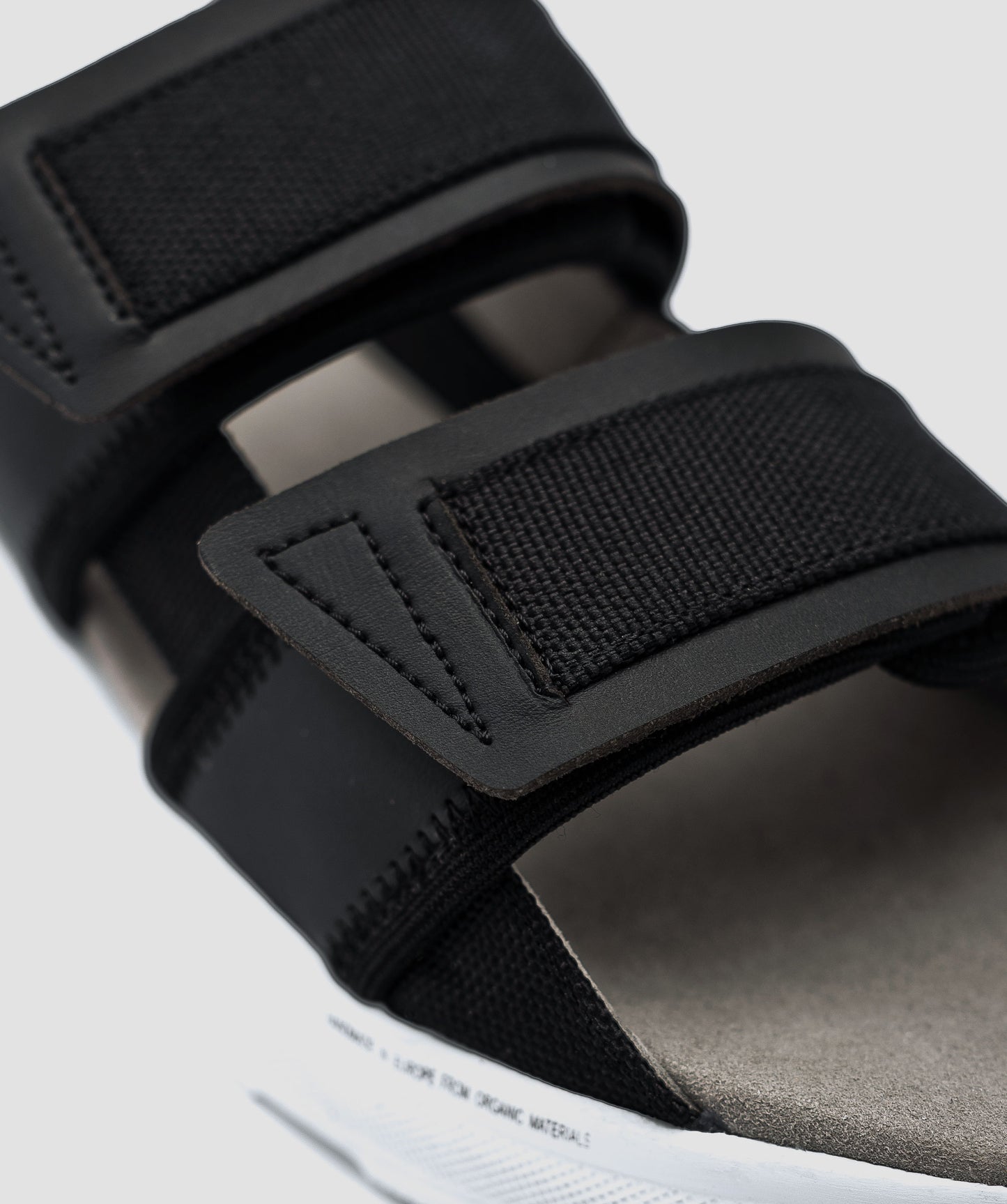 Fersken (Sort) - EKN Footwear