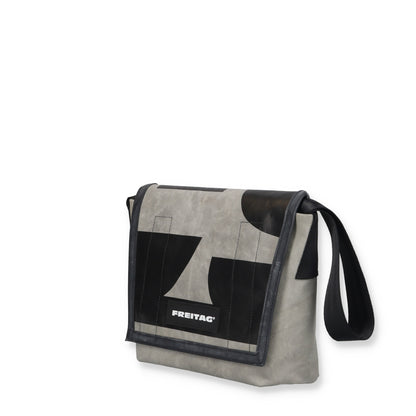 F11 LASSIE - Freitag (Black & Grey)