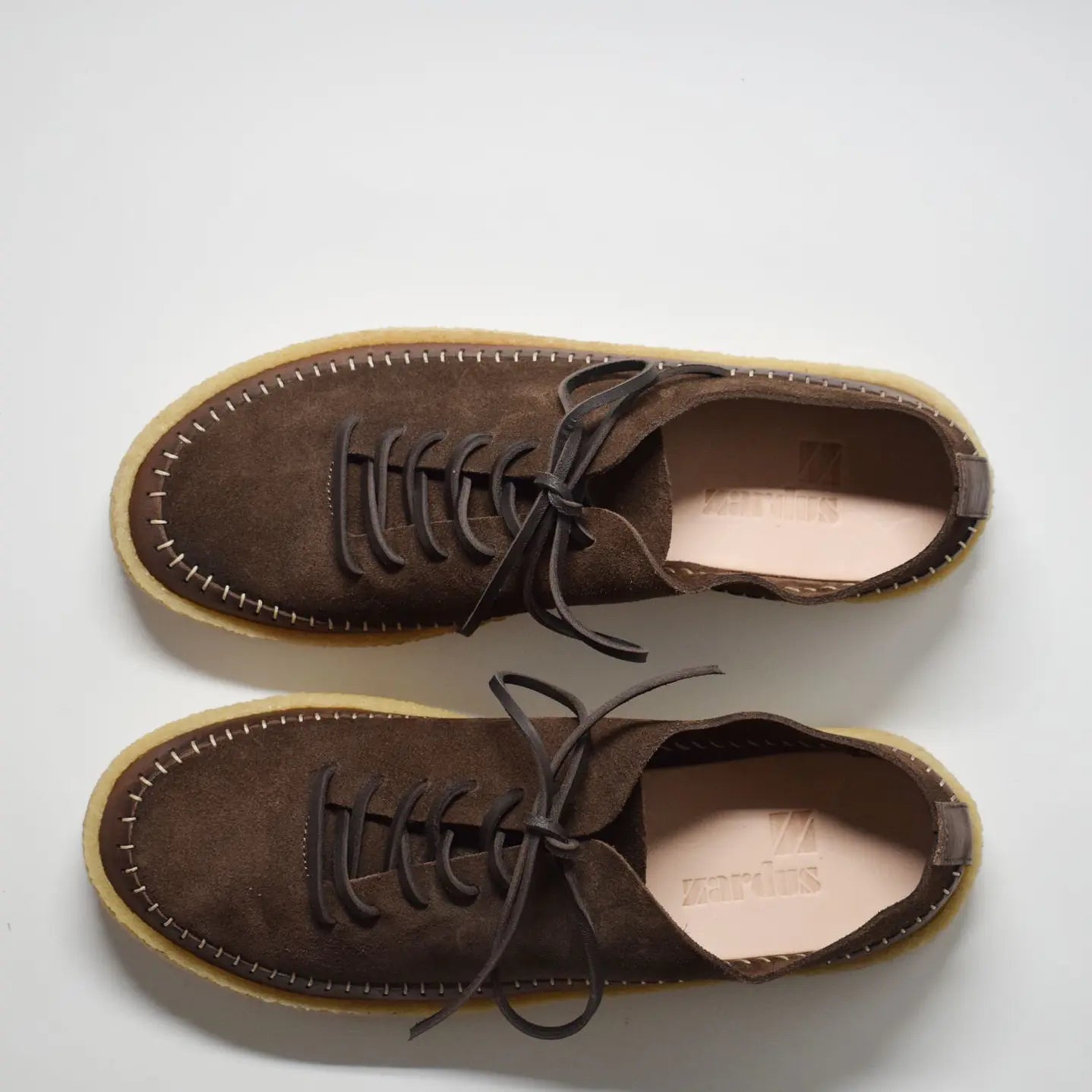 Correia /Dark Brown