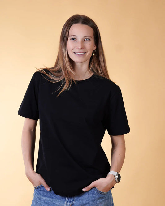 BASIC WOMEN'S CLASSIC T-SHIRT 900 BLACK - RES-RES