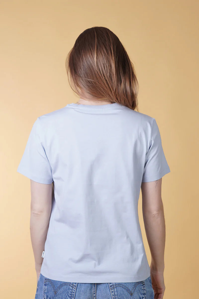 SIGNED BASIC WOMEN'S CLASSIC T-SHIRT BLUESKY BLUE - RES-RES