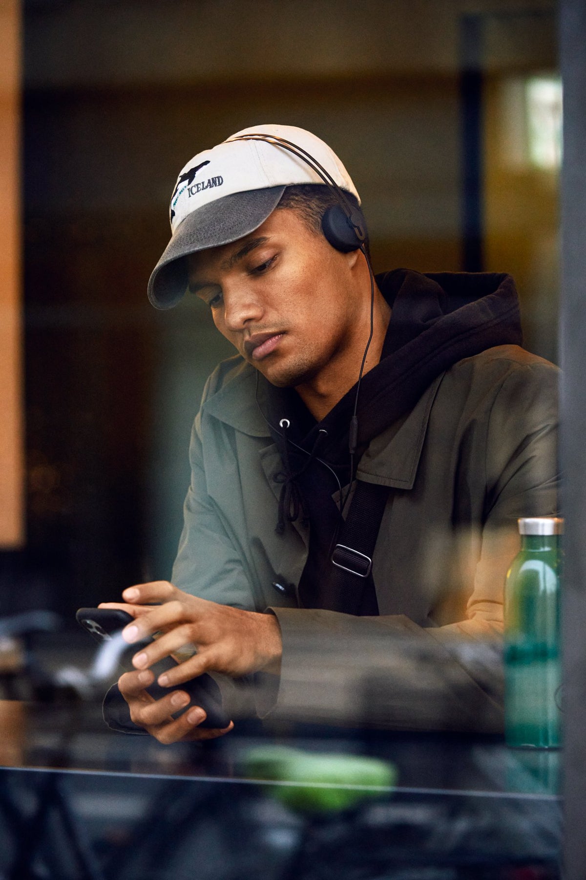 Tracks Headphones - USB-C /Black