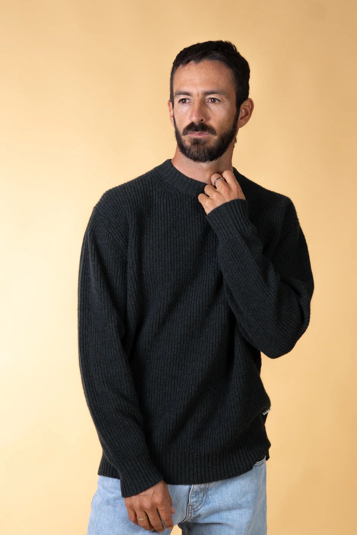 Roundneck Mens Recycled Wool Knit /Dark Green