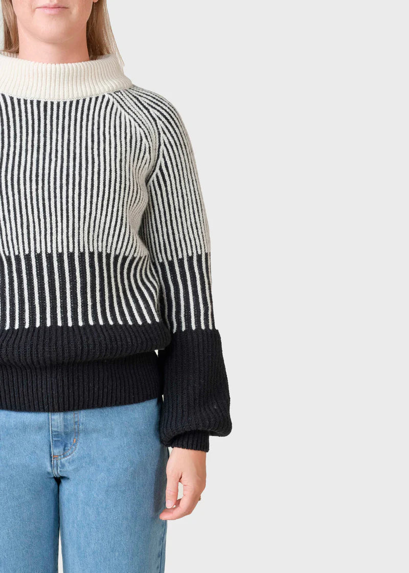 Betty Knit (Black/Cream) - Klitmøller Collective