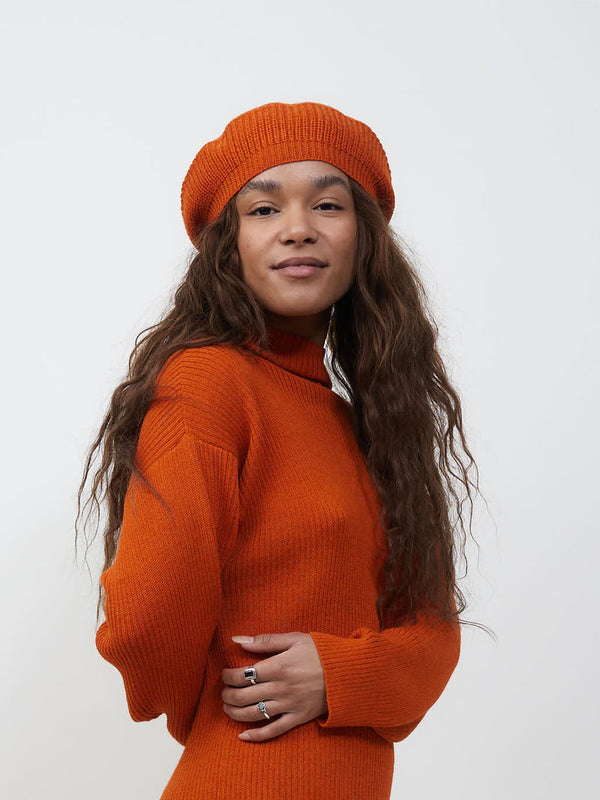 Petra Baret Hat (Orange) - La Femme Rousse