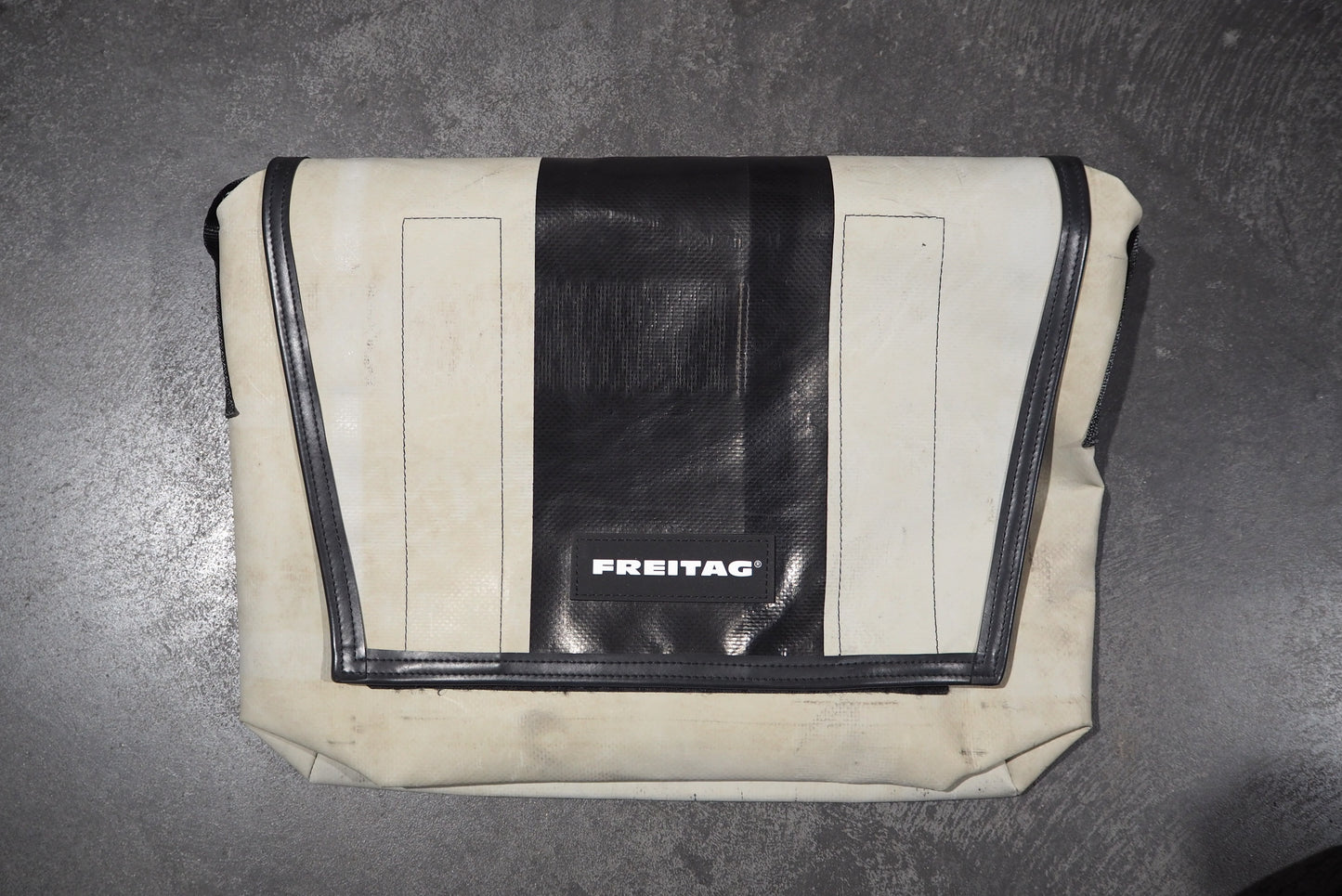 Freitag DEXTER (grey)