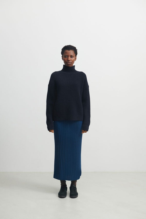 Raw Wool Sweater (Dark Navy) - FUB