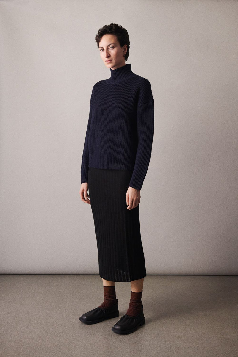 Raw Wool Sweater (Dark Navy) - FUB