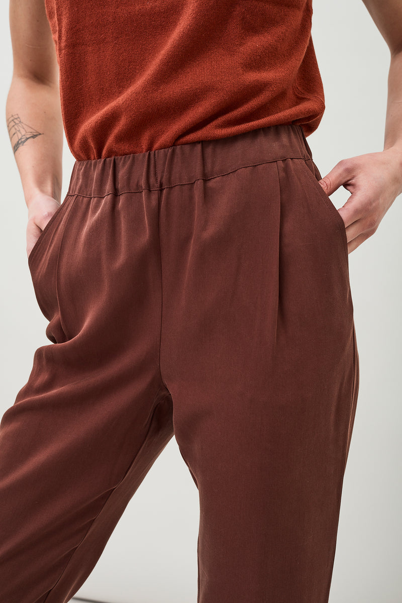 Jira Elastic Waist Tencel Pants (Hickory Brown) - Maska