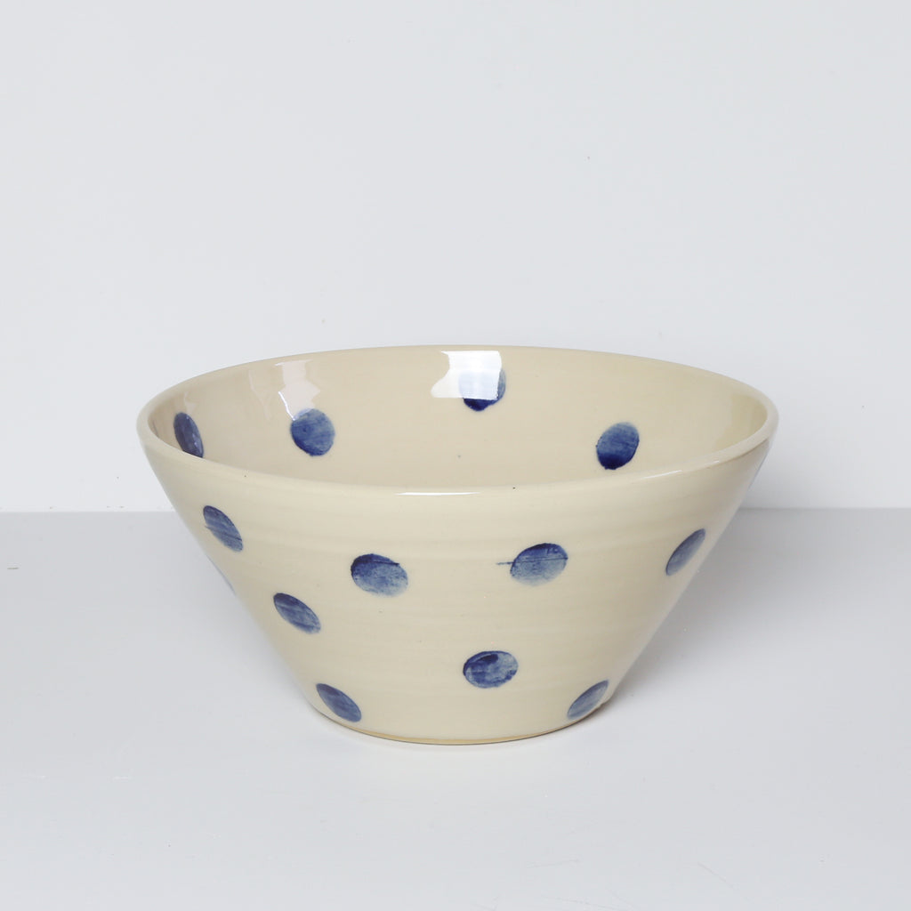 Medium Bowl Handthrown (Polka Dot) - Bornholms Keramikfabrik
