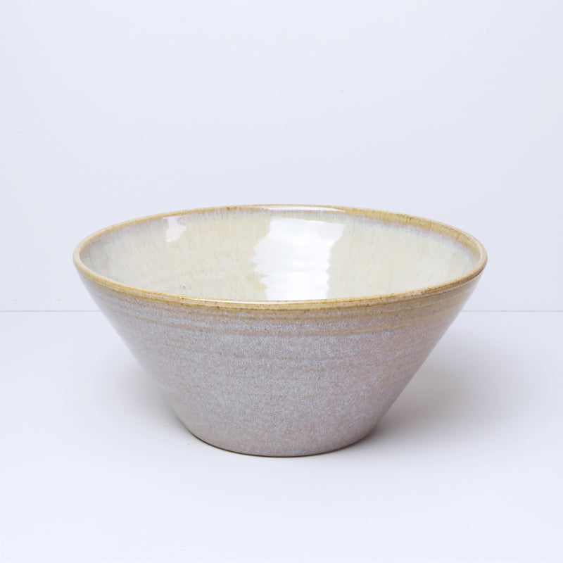 Medium Bowl Handthrown (Oatmeal) - Bornholms Keramikfabrik