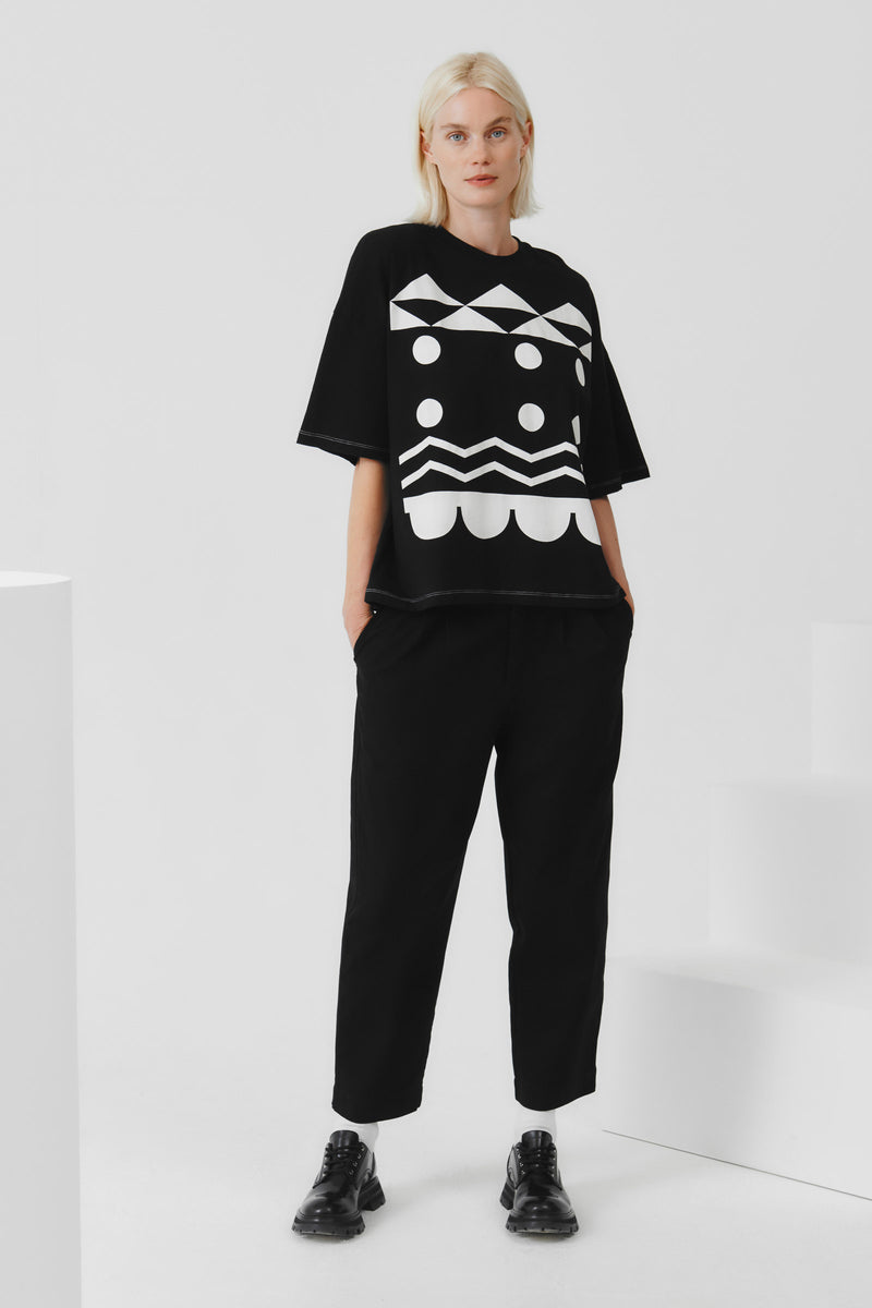 Tapestry Tee (Black) - Kowtow